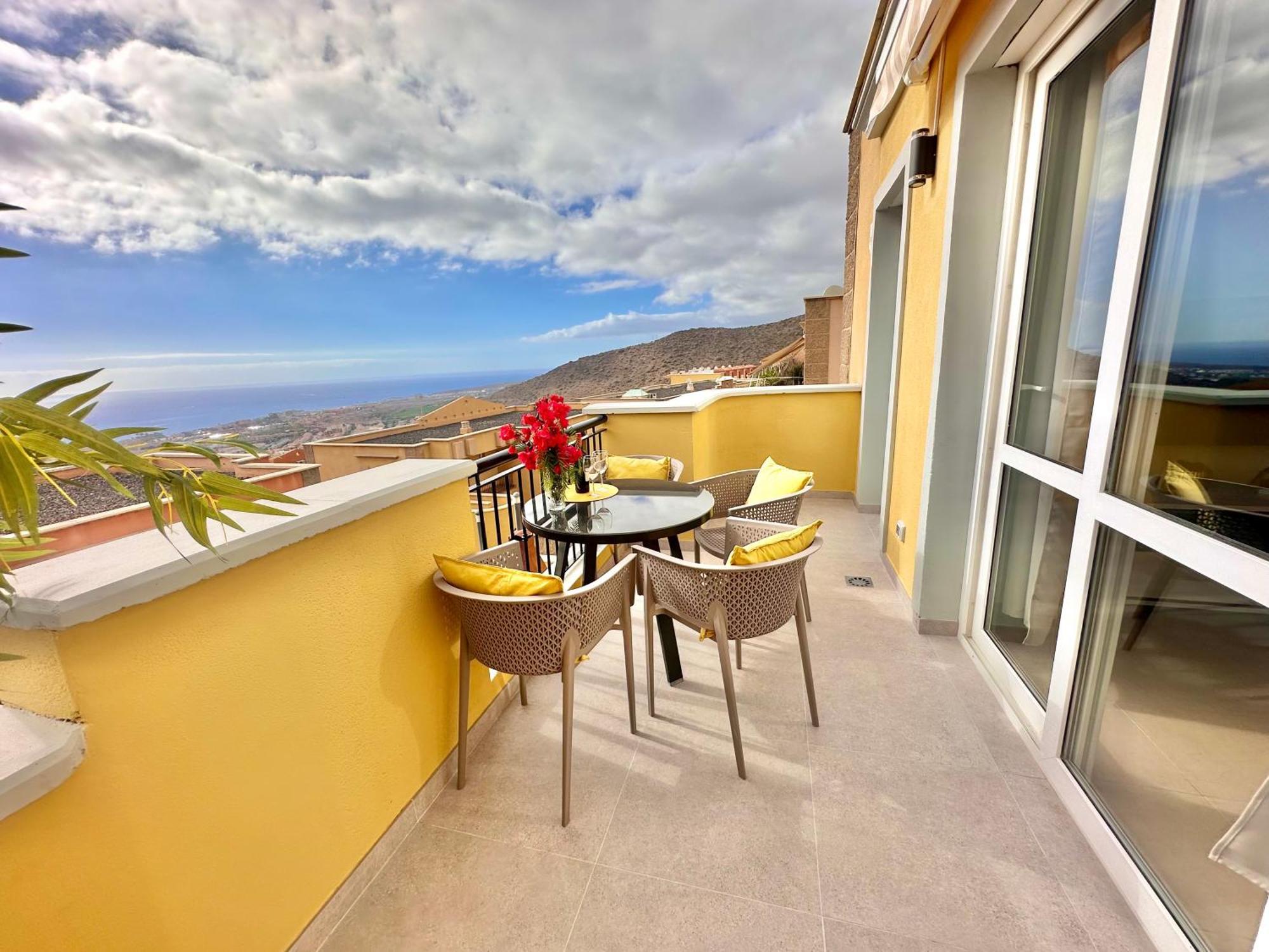 Sunshine Apartment With Sea Viev Costa Adeje  Bagian luar foto